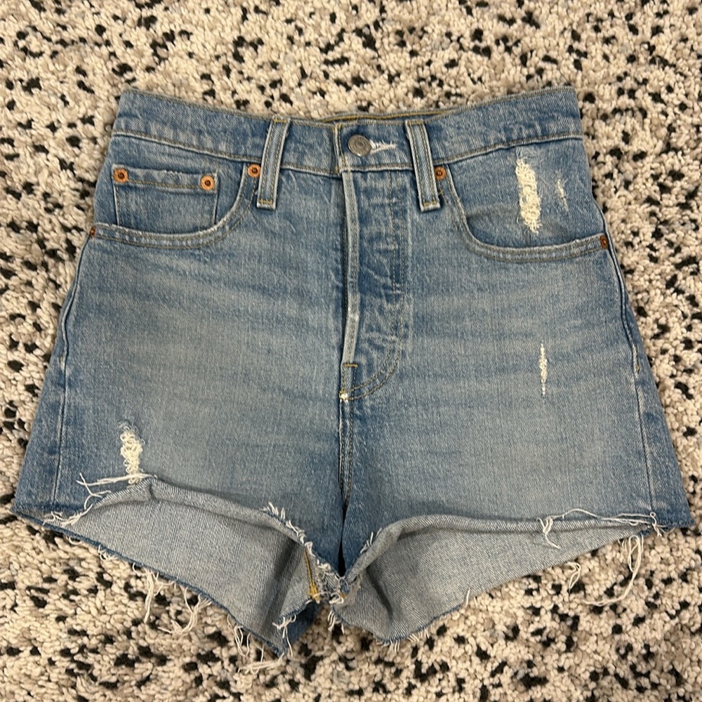 Levi's Ribcage Shorts